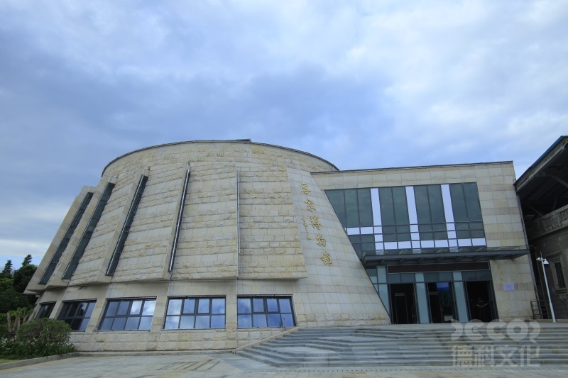 博物館設(shè)計(jì)時(shí)，如何處理不同展覽主題的需求？